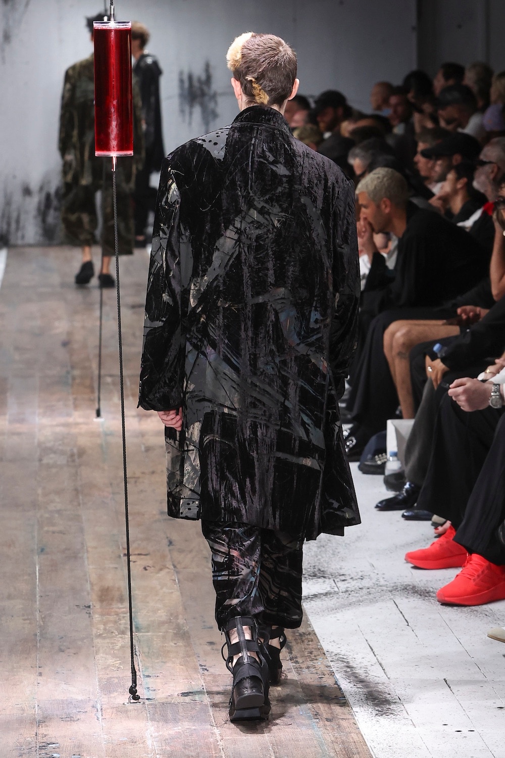 LOOK 26