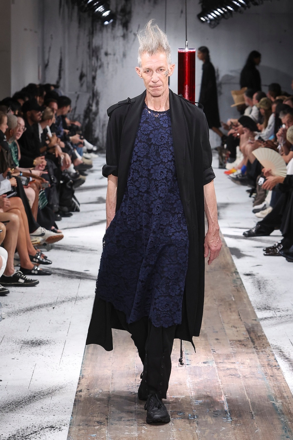 LOOK 34