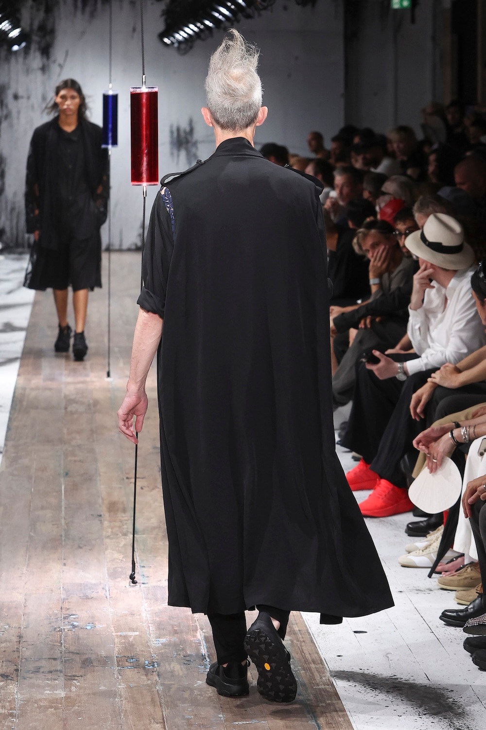 LOOK 34