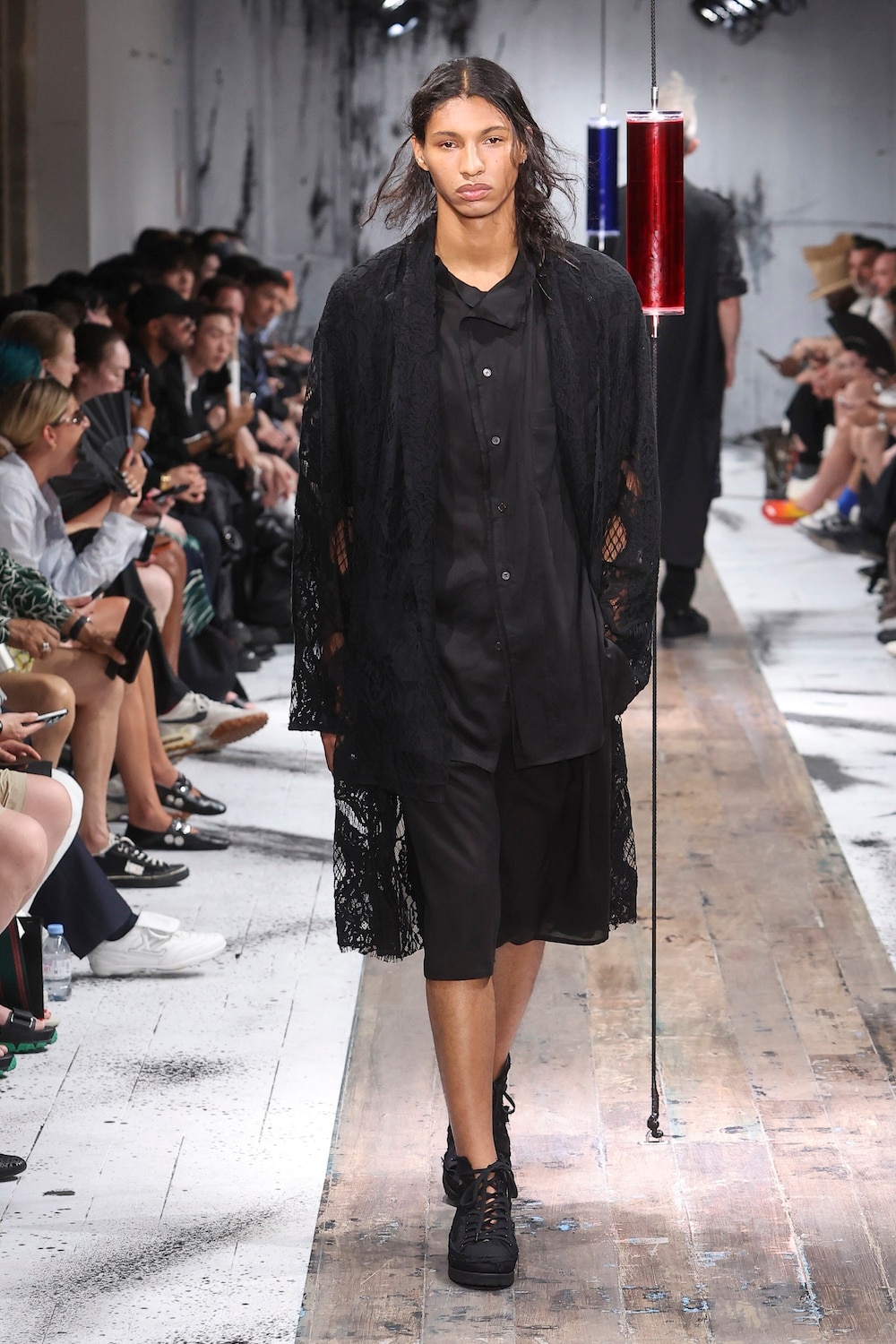 LOOK 35