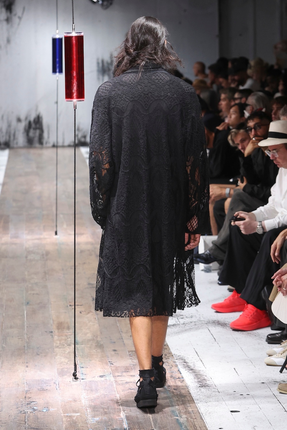 LOOK 35