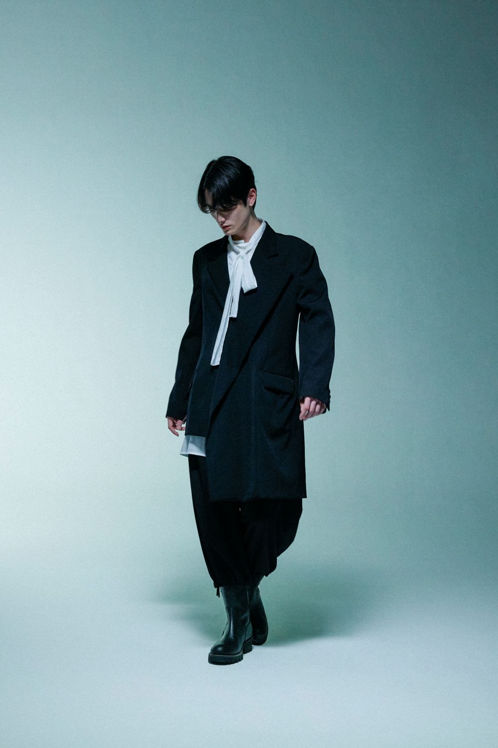 LOOK 8