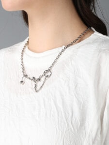 BRASS BODY THIN CHAIN NECKLACE