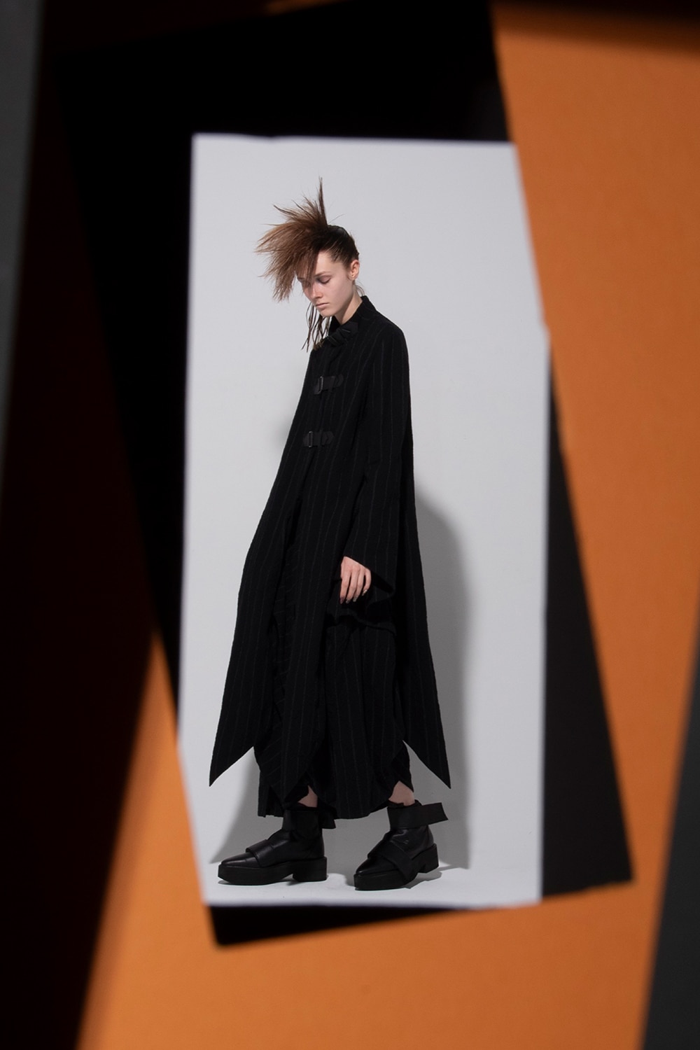 LOOK 05