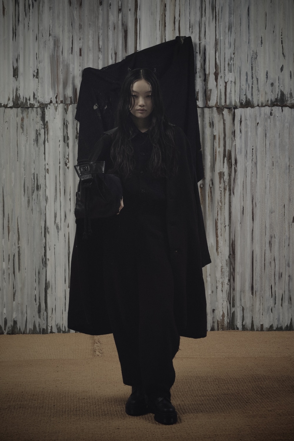 LOOK 03