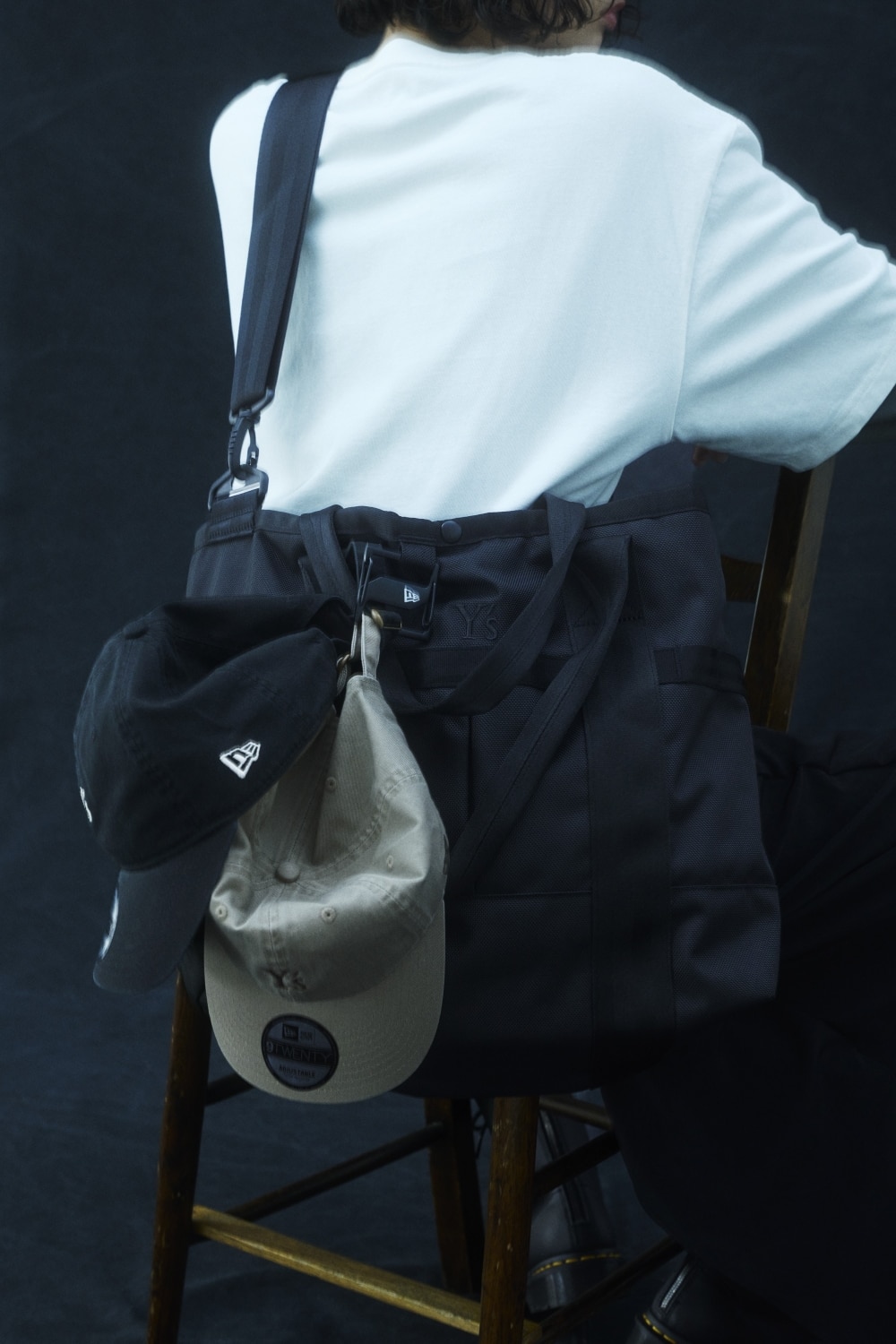 LOOK 08