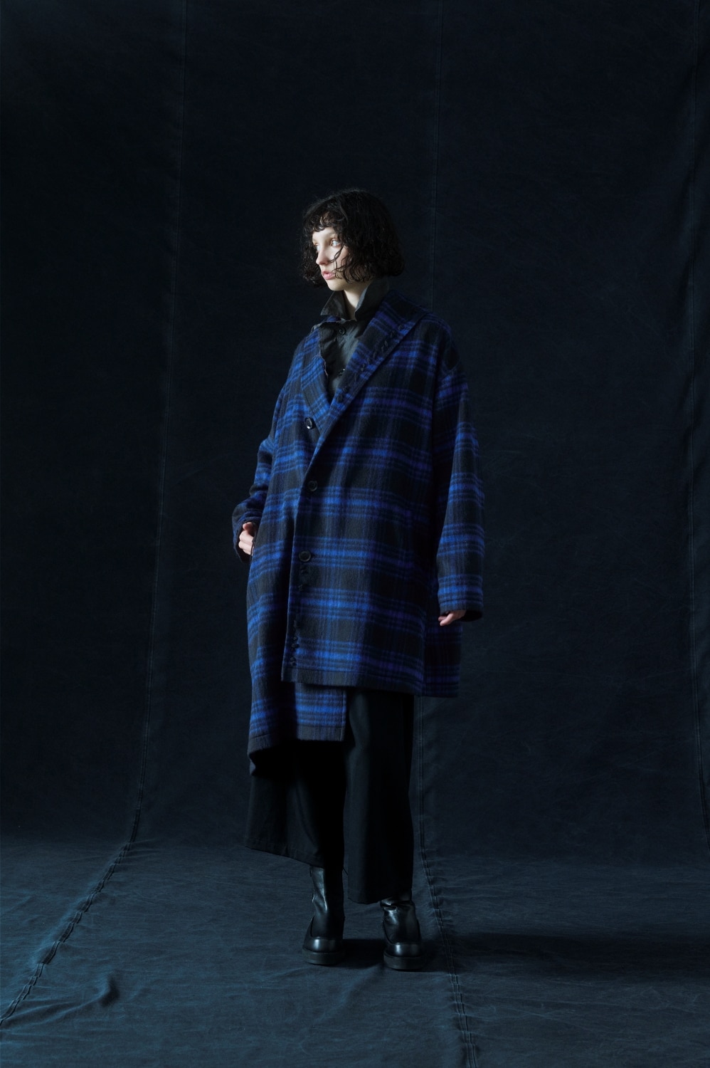 LOOK 04