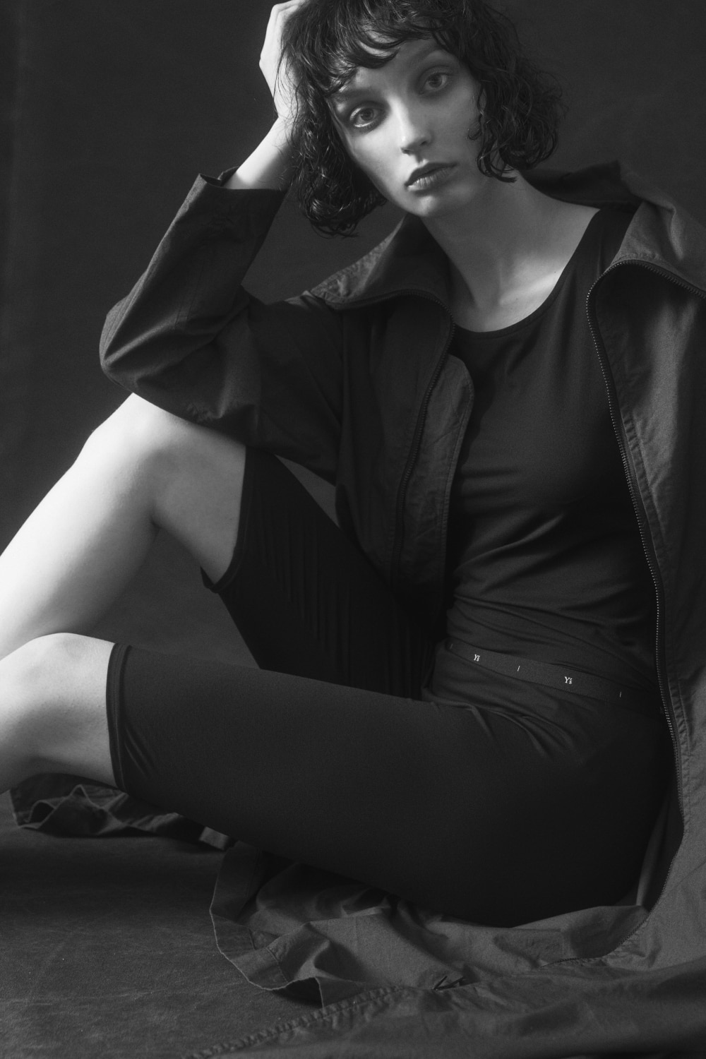 LOOK 02