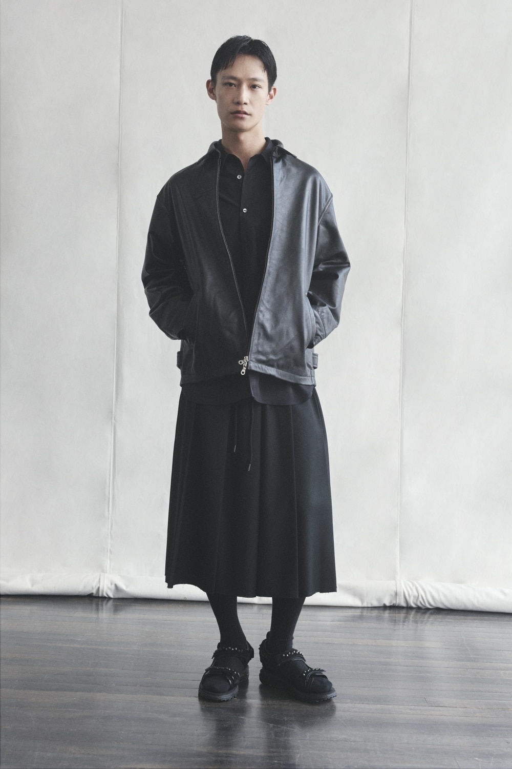 LOOK 03
