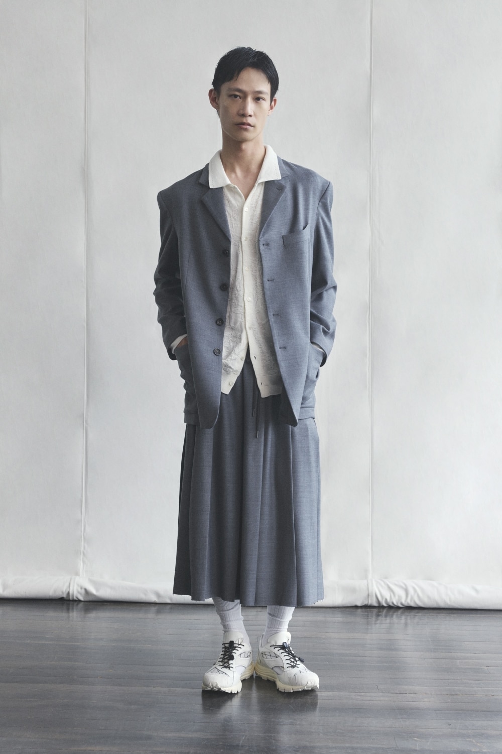 LOOK 07
