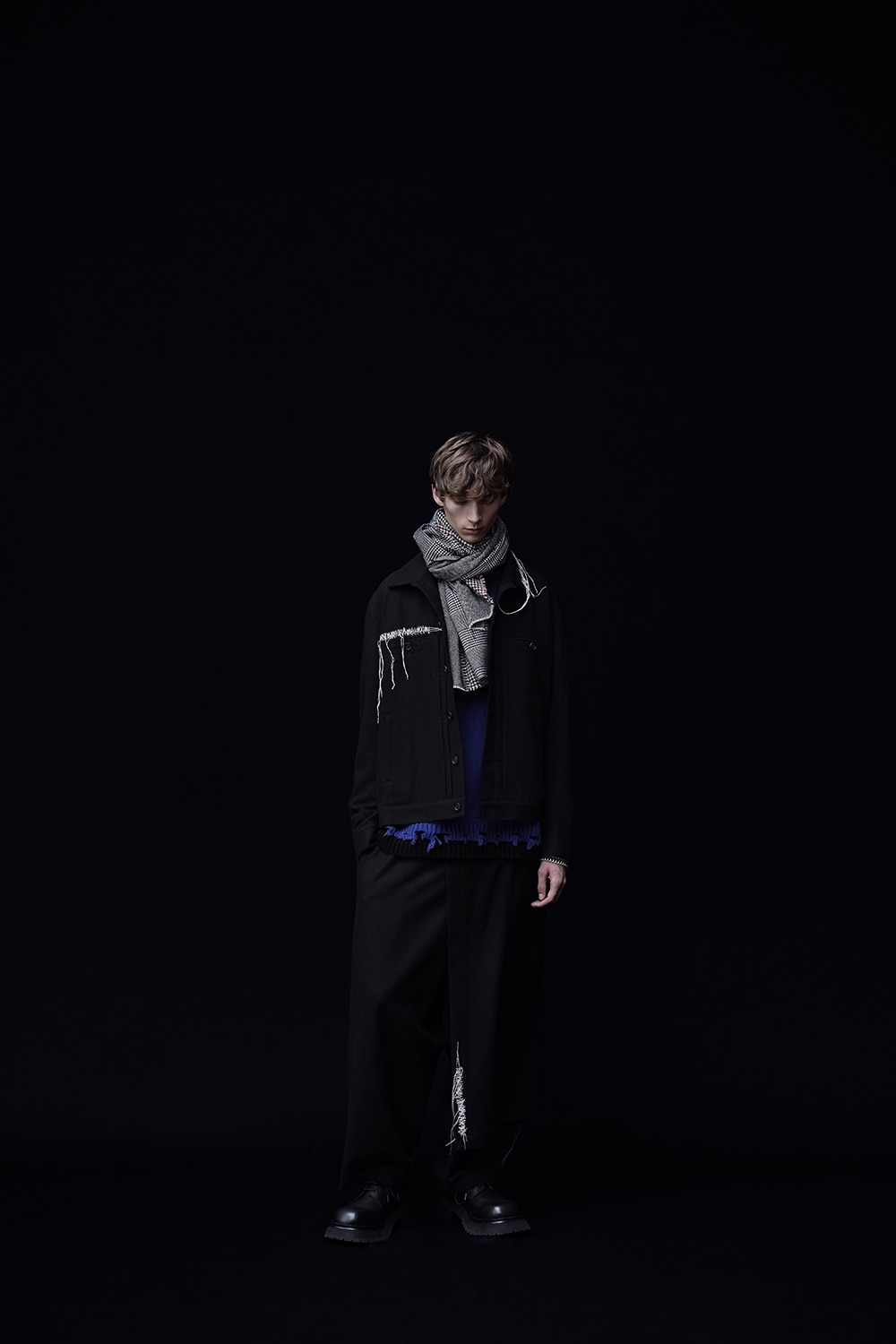 LOOK 17