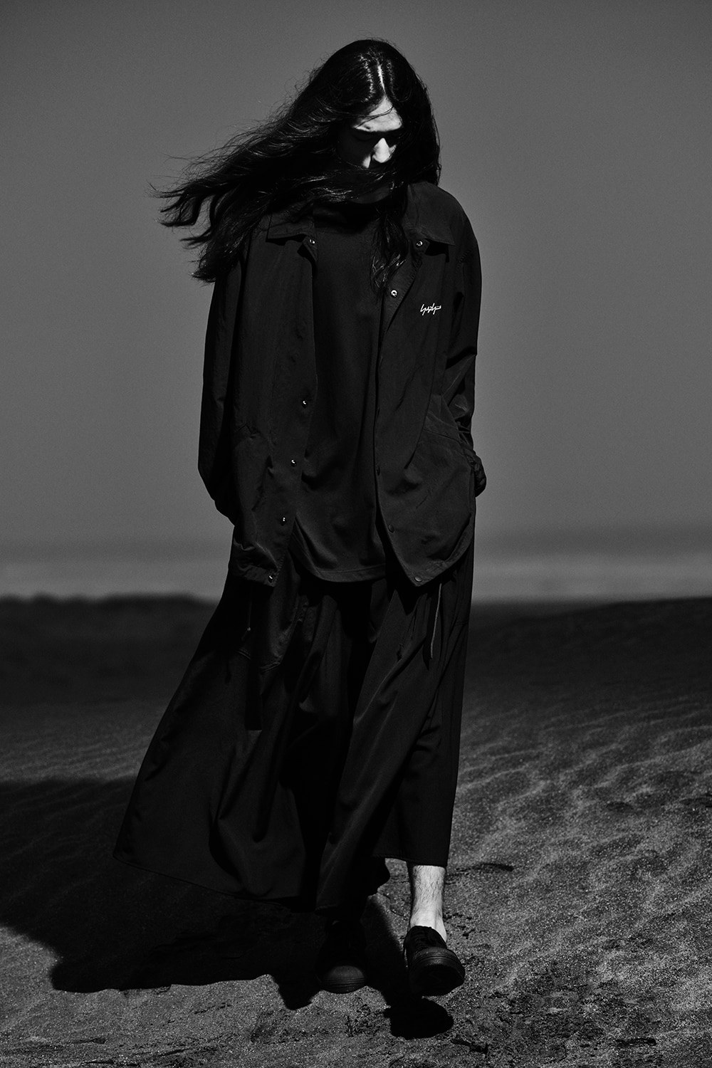 LOOK 02
