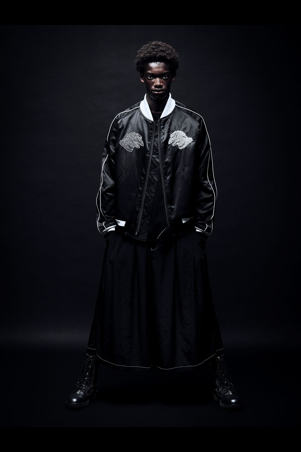LOOK 02