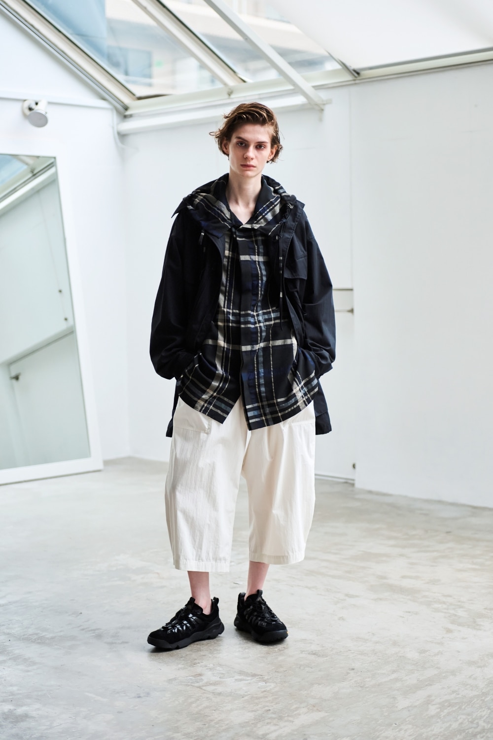 LOOK 16