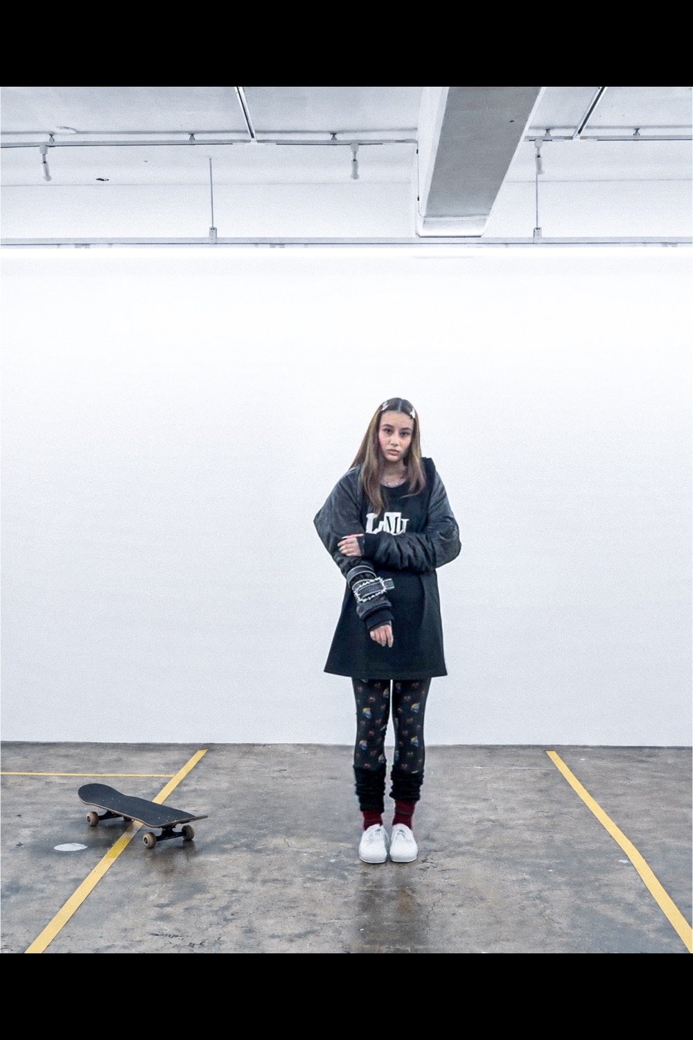 LOOK 01
