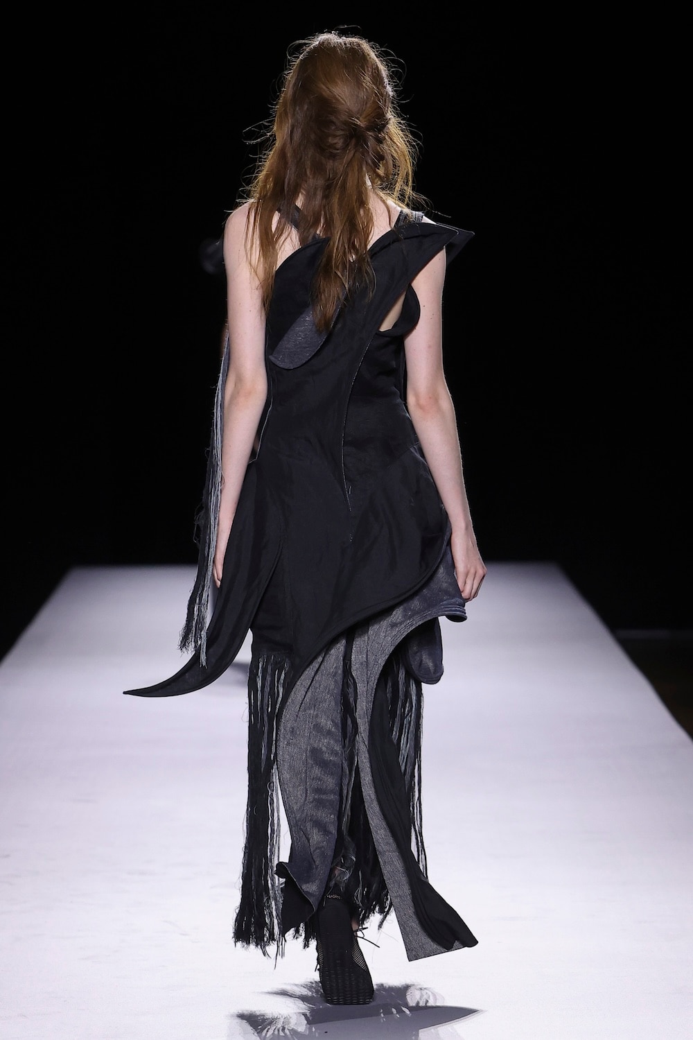 LOOK 03