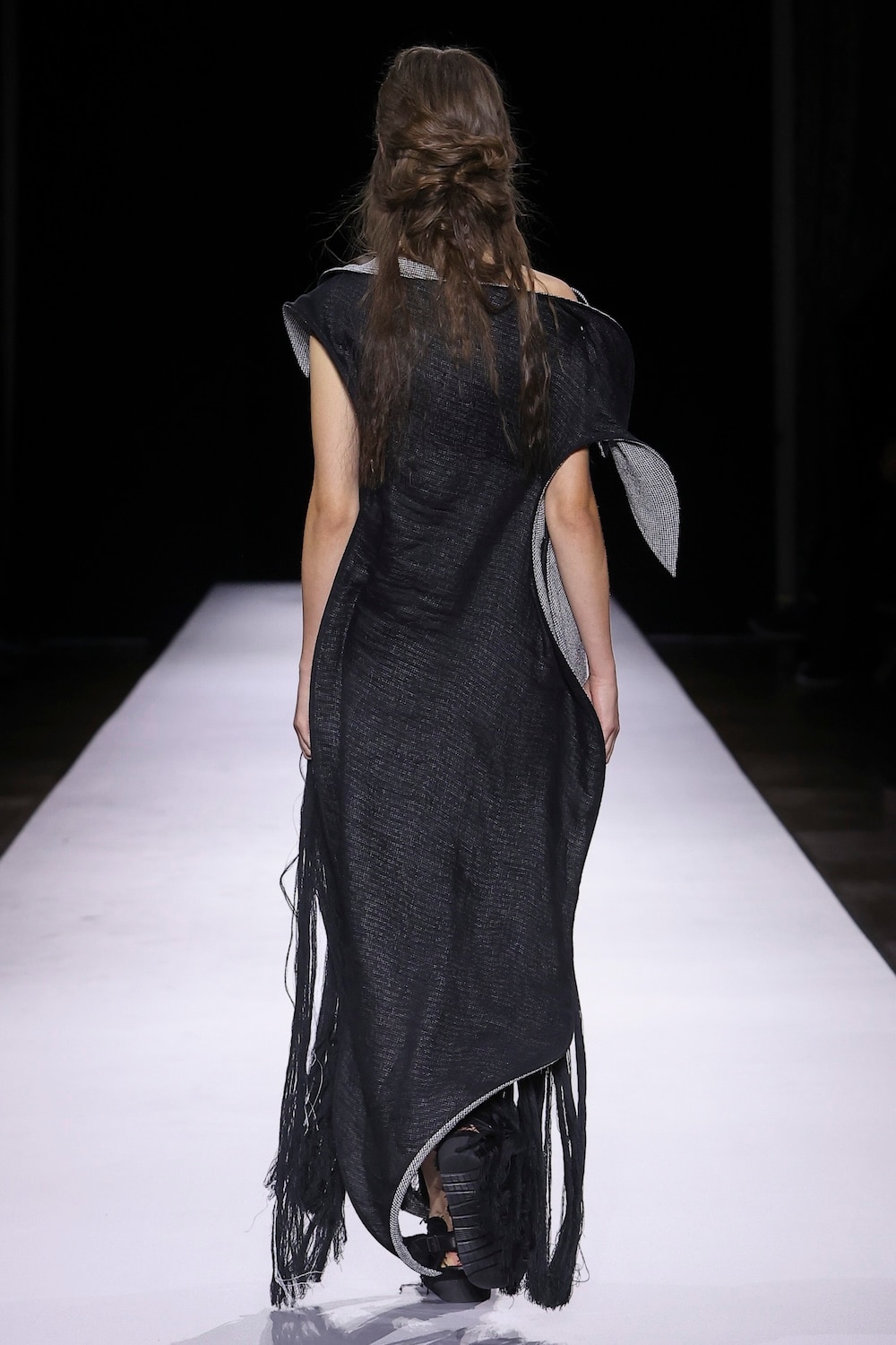 LOOK 05