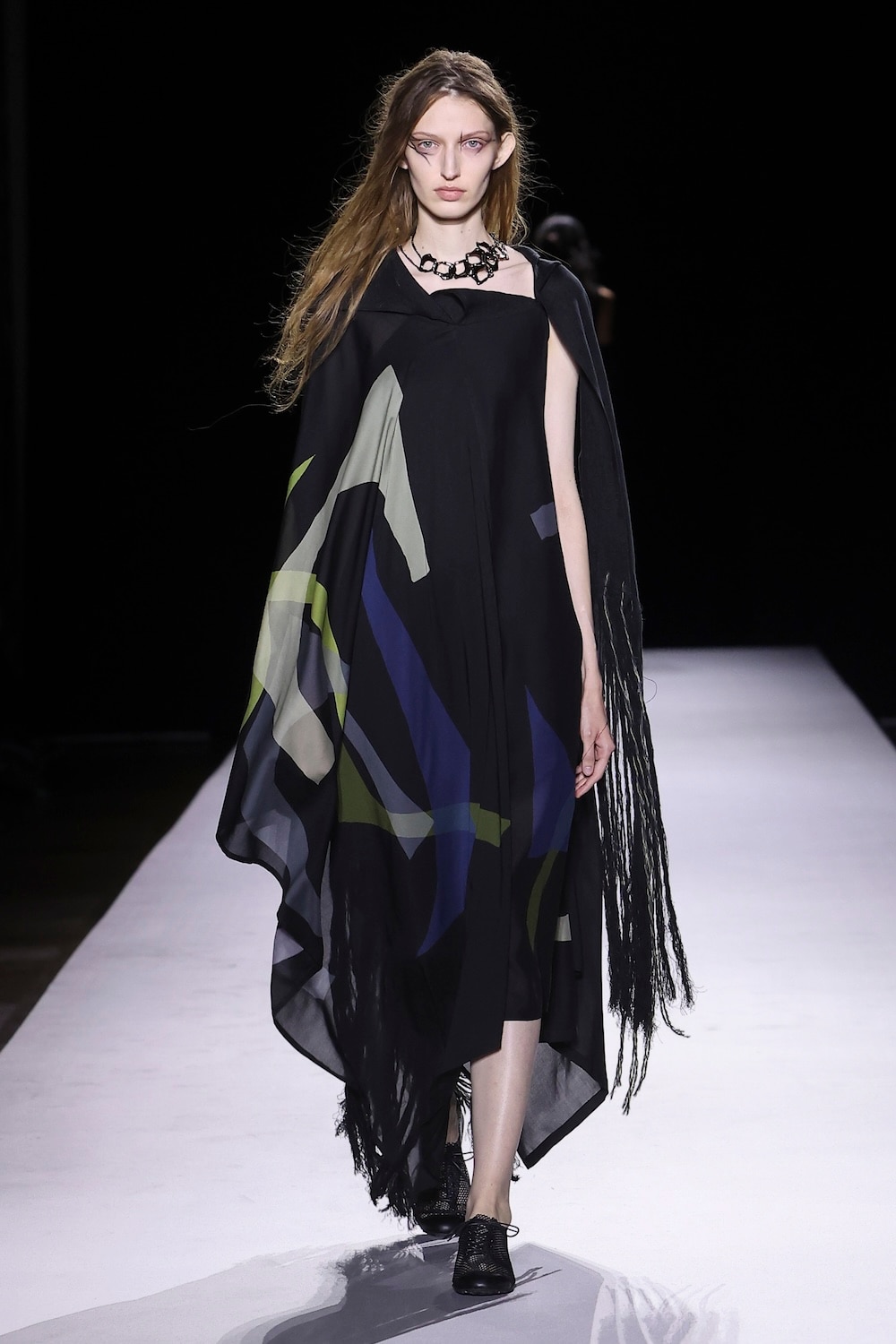 LOOK 12