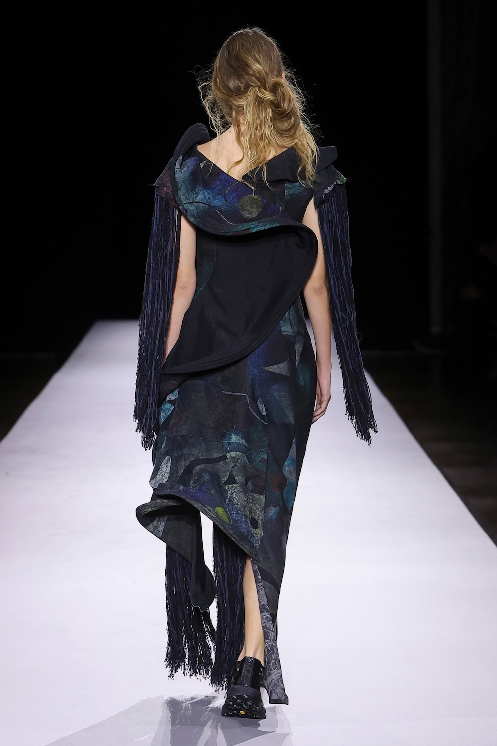 LOOK 17