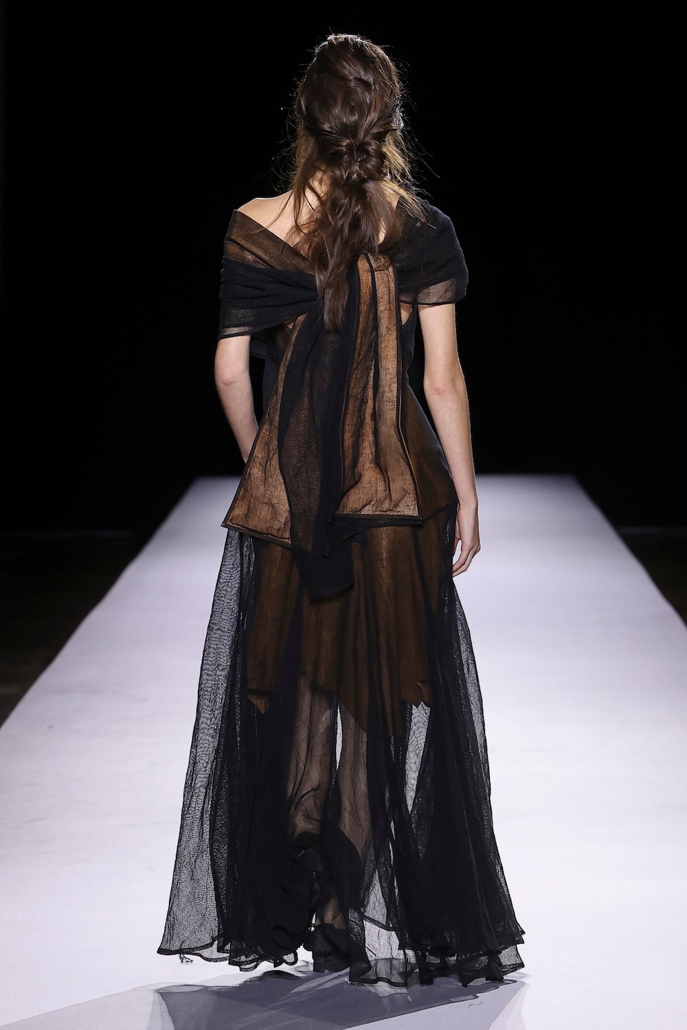 LOOK 27