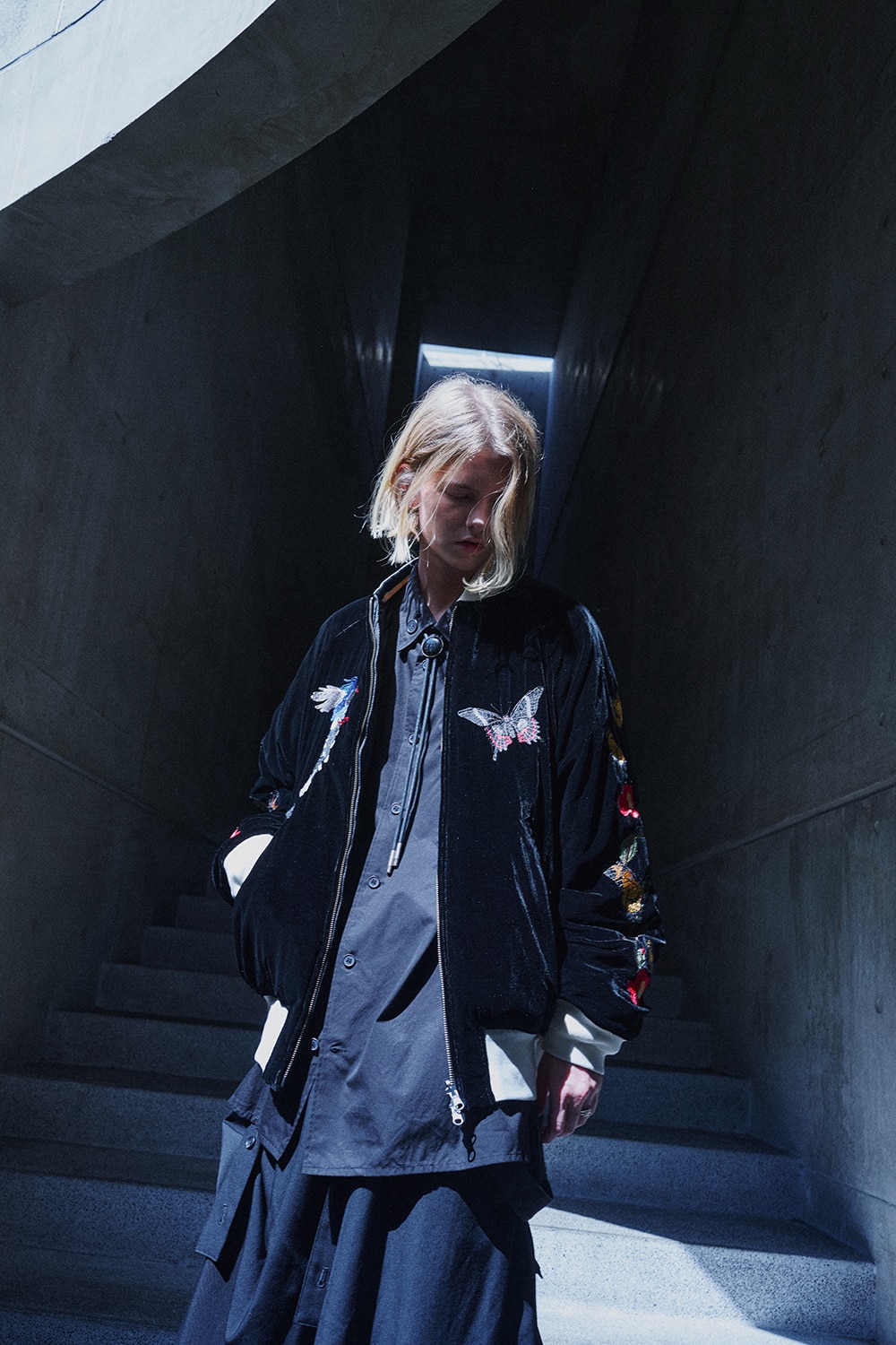 LOOK 12