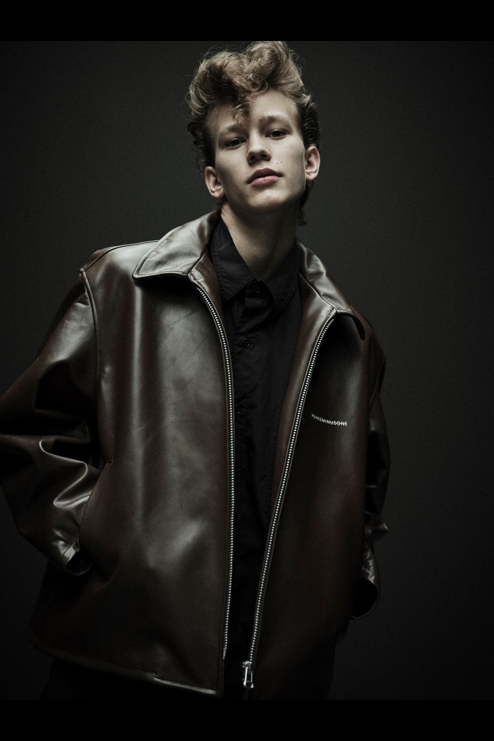 LOOK 08