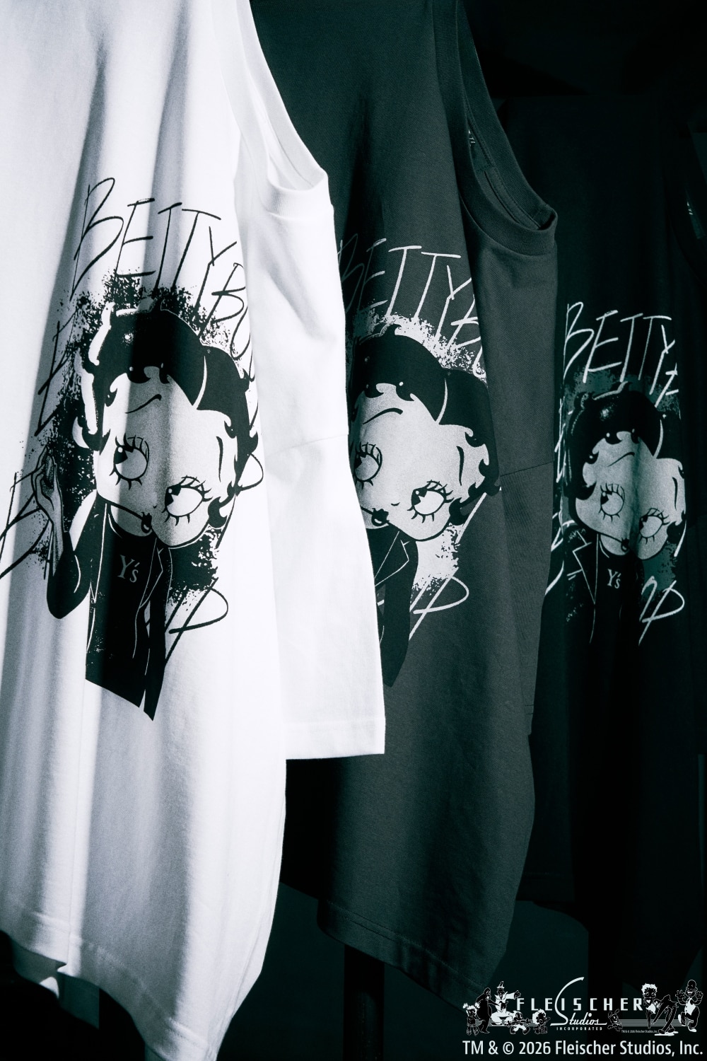 LOOK 03